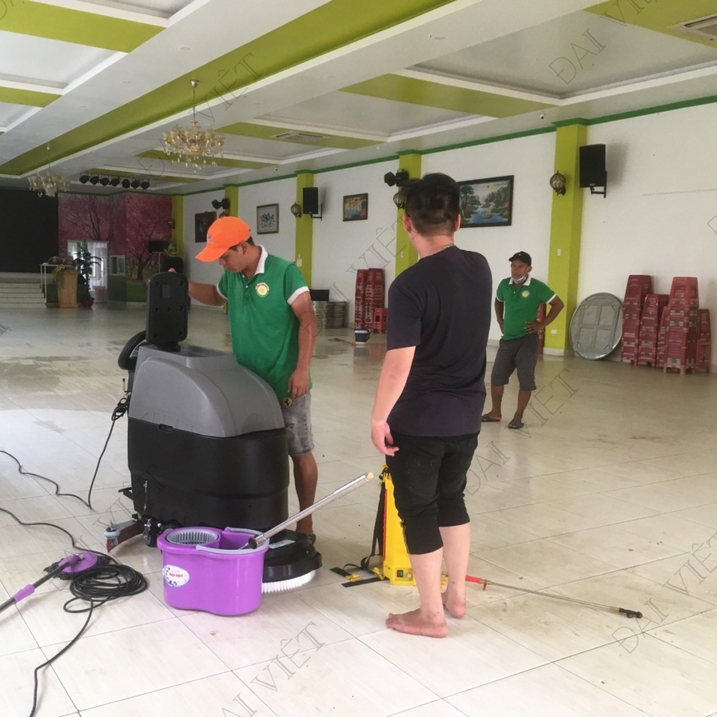 Máy chà sàn liên hợp Chà và Hút Khô - DaviClean DV55AC (Chạy Bằng Điện) - NEW 2022