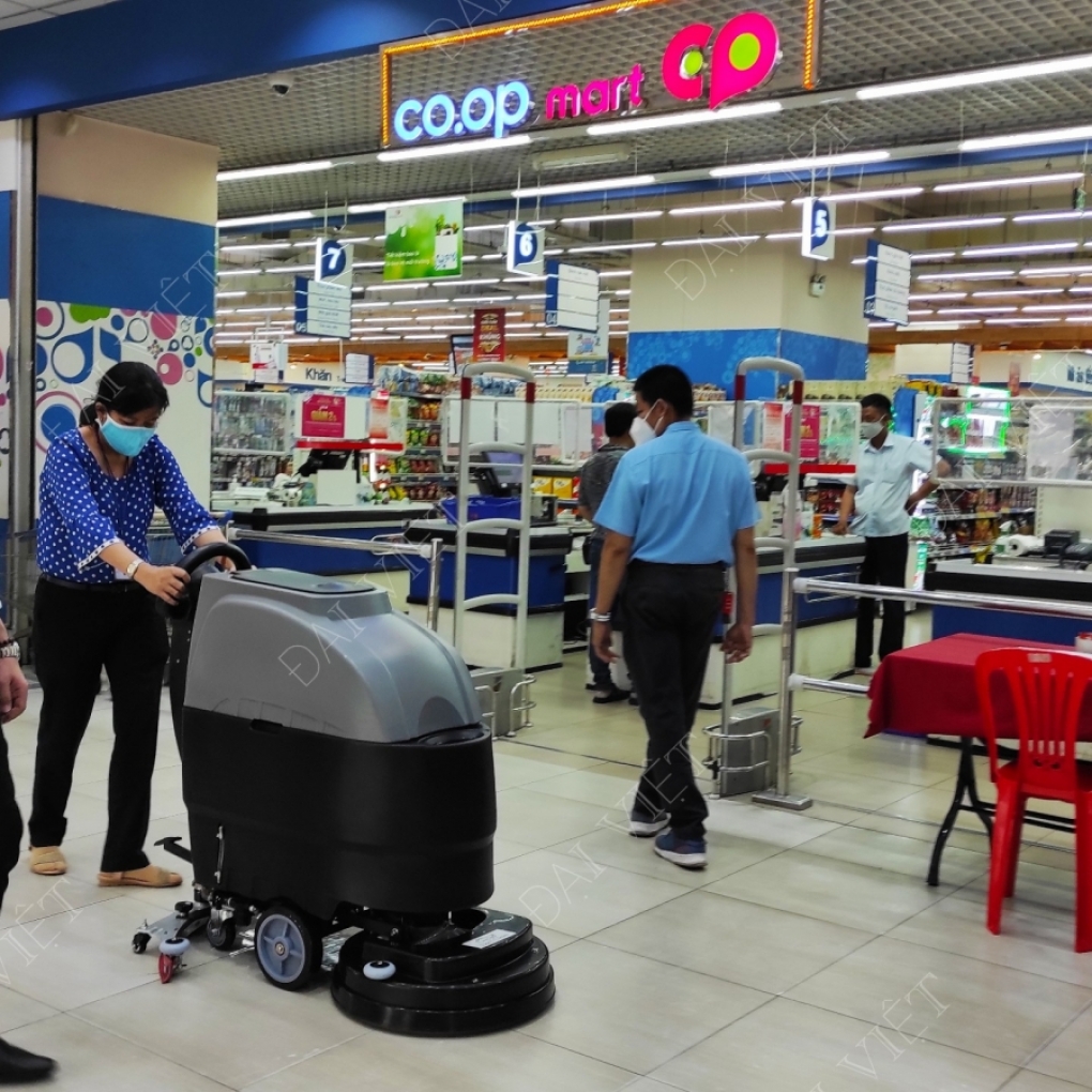 Máy chà sàn liên hợp Chà và Hút Khô - DV55DC (Chạy Bằng Acquy) - NEW 2022