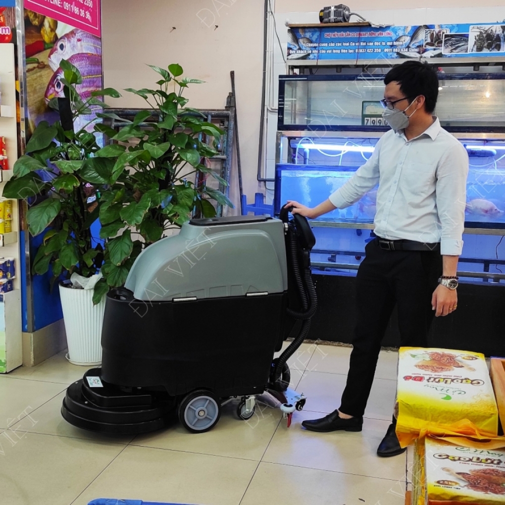 Máy chà sàn liên hợp Chà và Hút Khô - DV55DC (Chạy Bằng Acquy) - NEW 2022