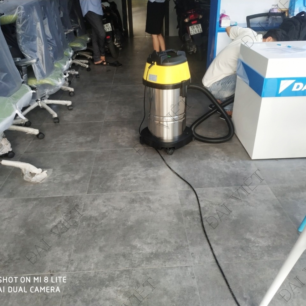 Máy Hút Bụi Nước Công Nghiệp Cửa Hàng-Văn Phòng-Nhà Xưởng Nhỏ- 40 Lít (2200W) Model: DV1-40JP - [1 Lõi Lọc]