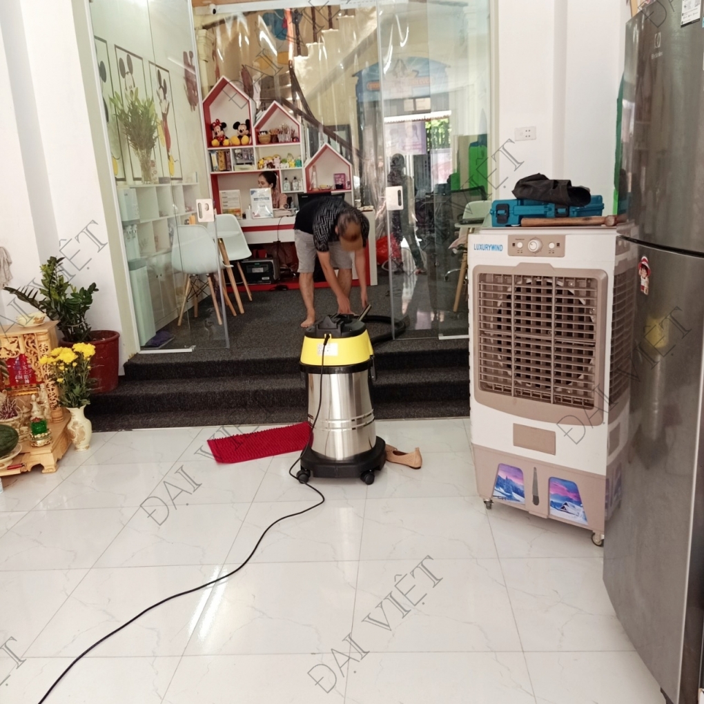 Máy Hút Bụi Nước Công Nghiệp Cửa Hàng-Văn Phòng-Nhà Xưởng Nhỏ- 40 Lít (2200W) Model: DV1-40JP - [1 Lõi Lọc]