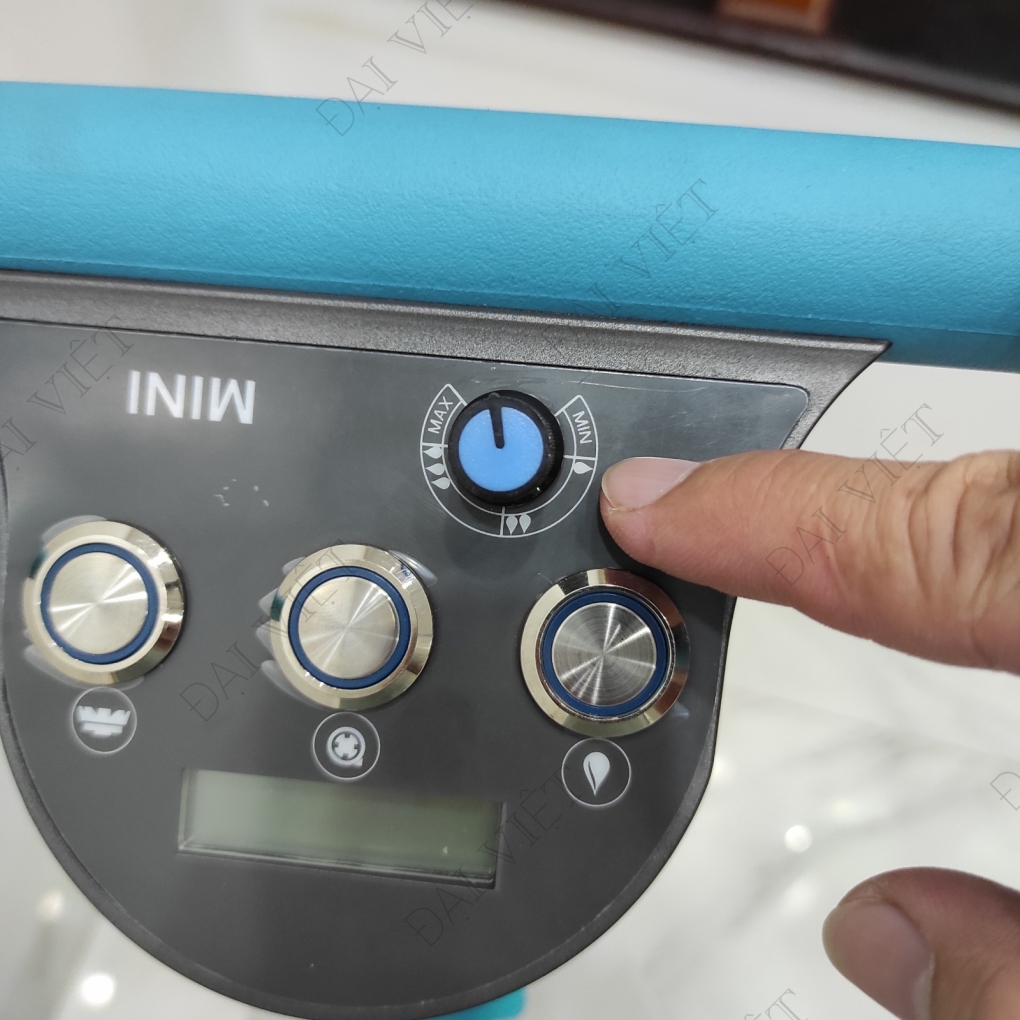 Máy chà sàn liên hợp Mini Gia Đình DV-8DC Chà và Hút Khô - New 2022 ( Dùng Pin)