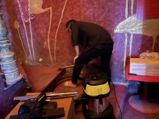 Chị Mỹ Tiên - Mua máy hút bụi DV1-15JP 1 lõi lọc - hút trong quán Karaoke