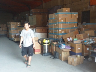 Anh Tâm - Mua máy hút bụi DV1-40JP 2 lõi lọc - hút Bụi Kho Chứa Hàng