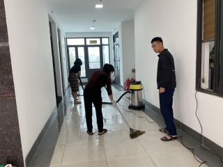 Chị Trang - Mua máy hút bụi DV1-40JP 1 lõi lọc - hút văn phòng