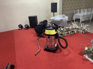 Chị Vân - Mua máy hút bụi DV1-40JP 1 lõi lọc - hút bụi trong Trường Đào Tạo